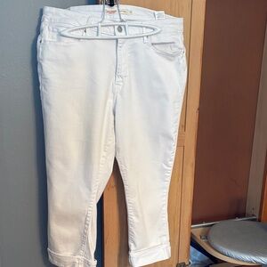 Levi's White Ankle Cropped Jeans for Women